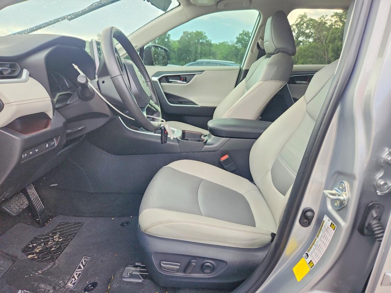 Toyota RAV4 Limited