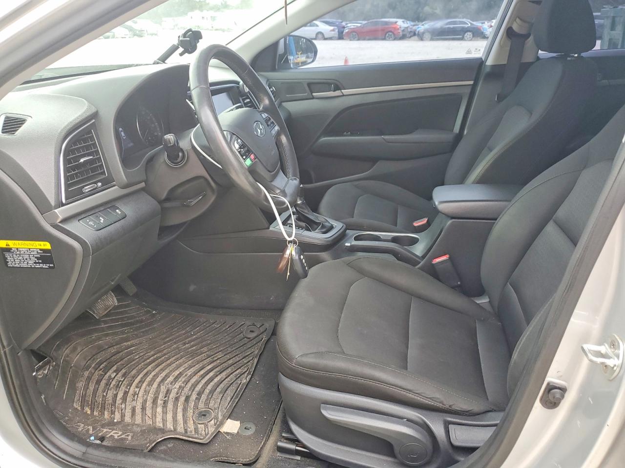 Hyundai ELANTRA Value Edition