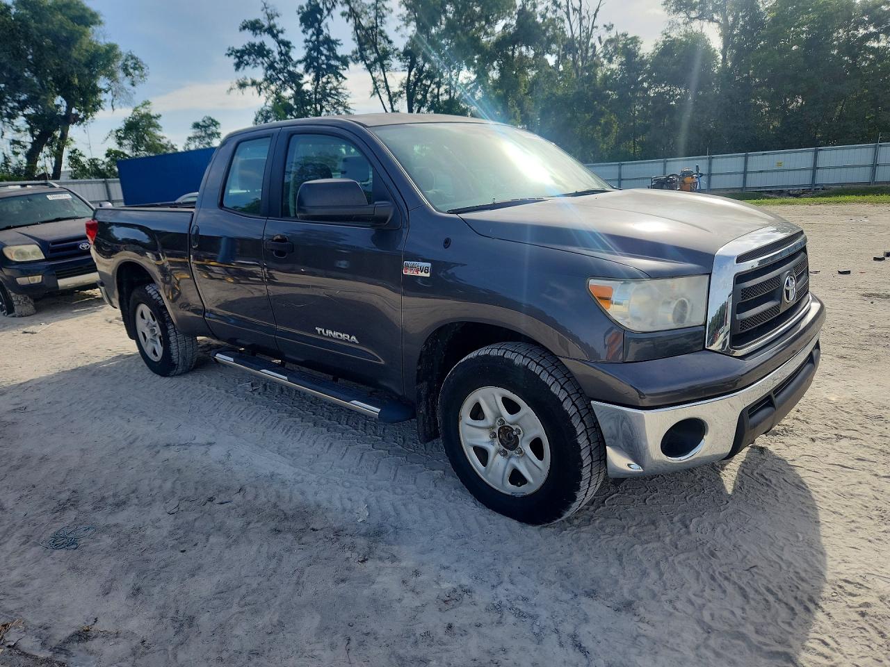 Toyota Tundra Double Cab Sr5