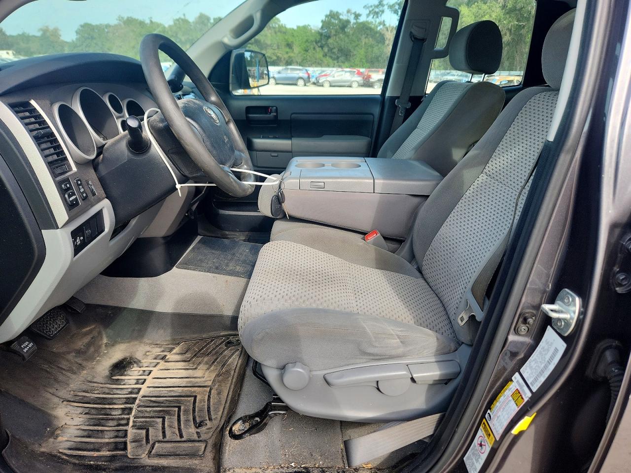 Toyota Tundra Double Cab Sr5
