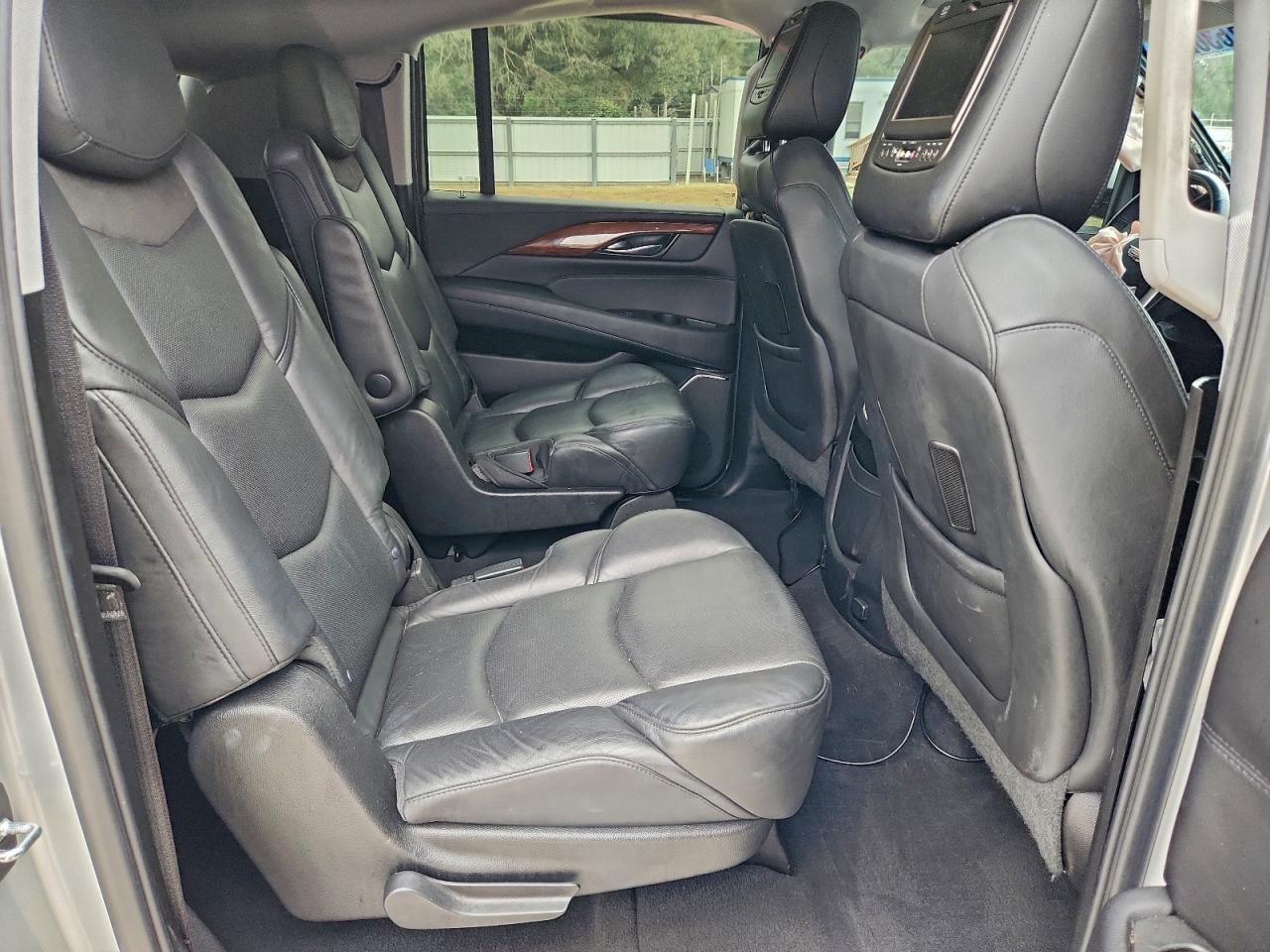 Cadillac Escalade Esv Luxury