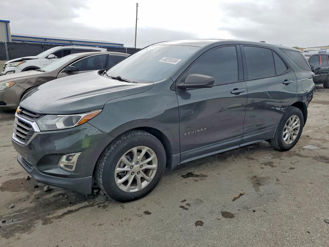 Salvage Chevrolet Equinox Image