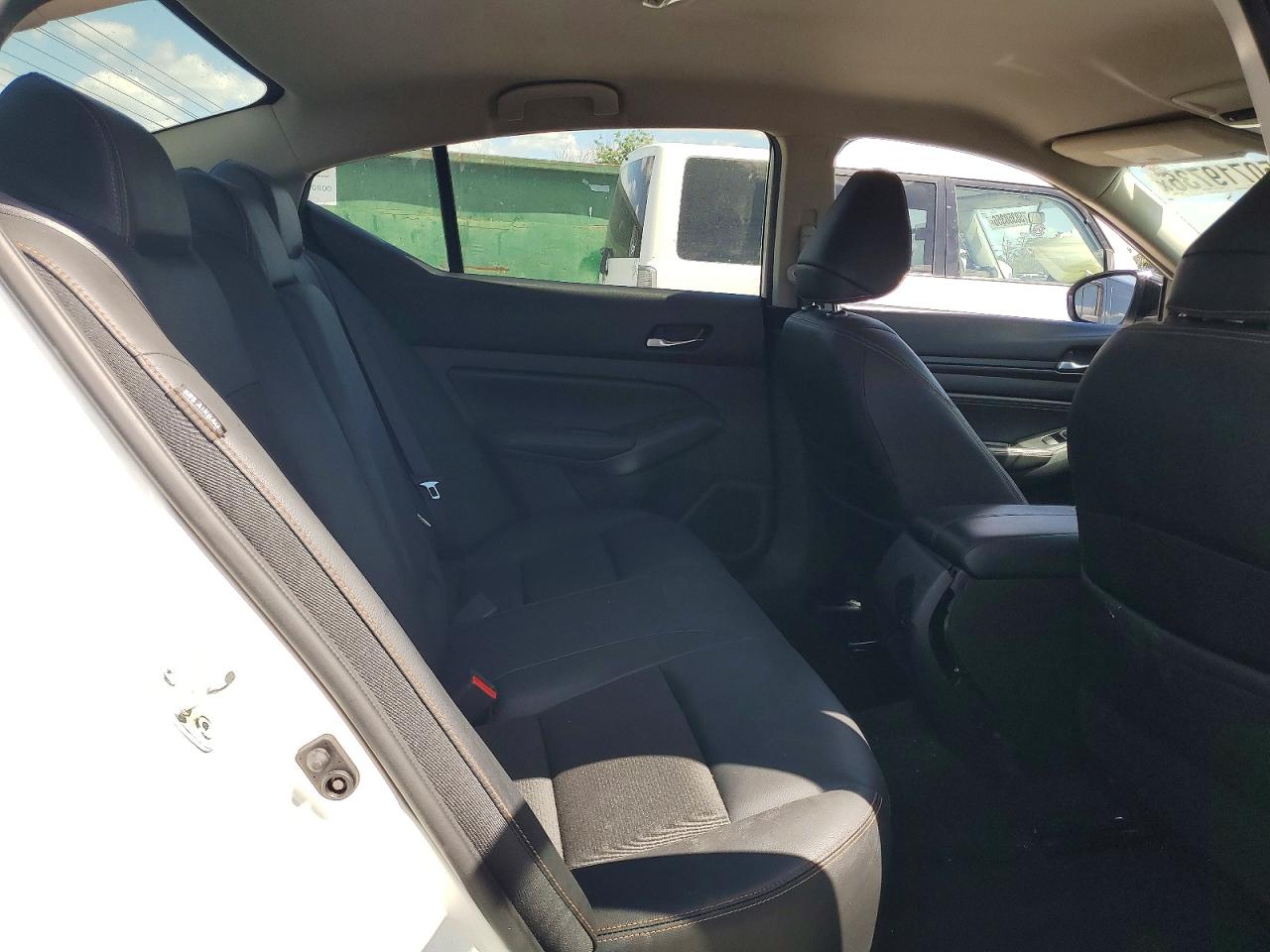 Nissan Altima Sr