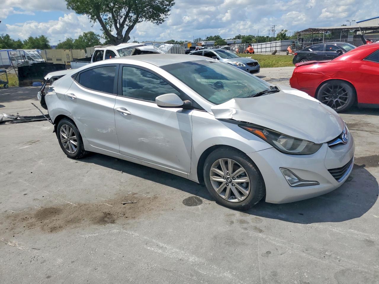 Hyundai ELANTRA Se