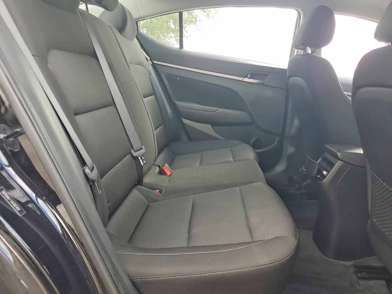 Hyundai ELANTRA Value Edition
