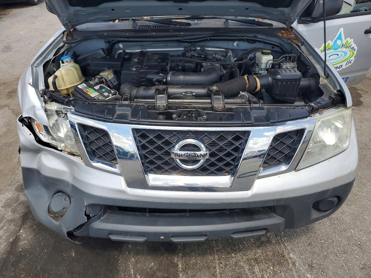 Nissan Frontier S