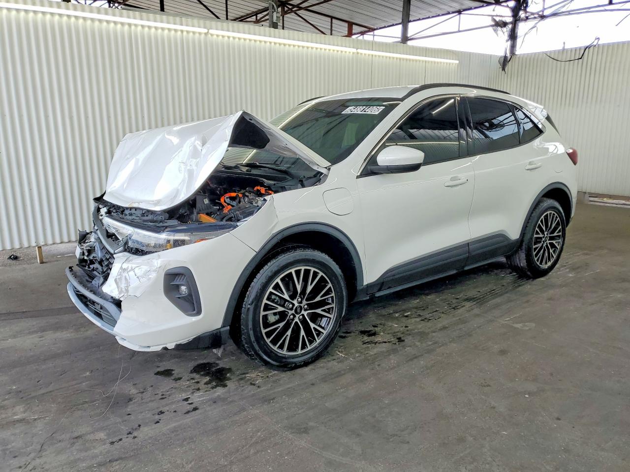 Salvage Ford Escape Image