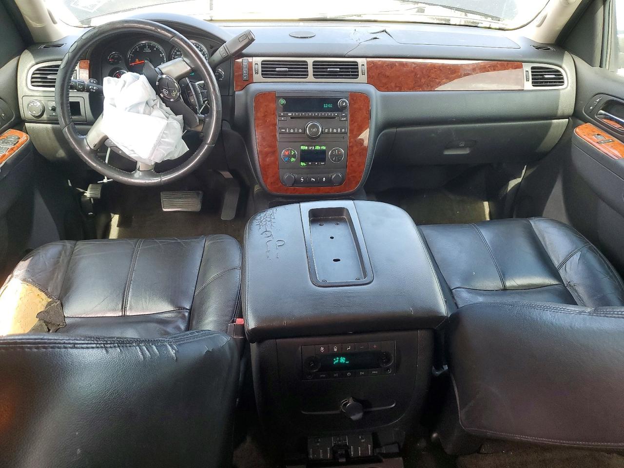 Chevrolet Suburban C1500 Lt
