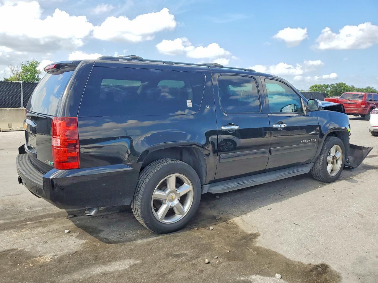 Chevrolet Suburban C1500 Lt