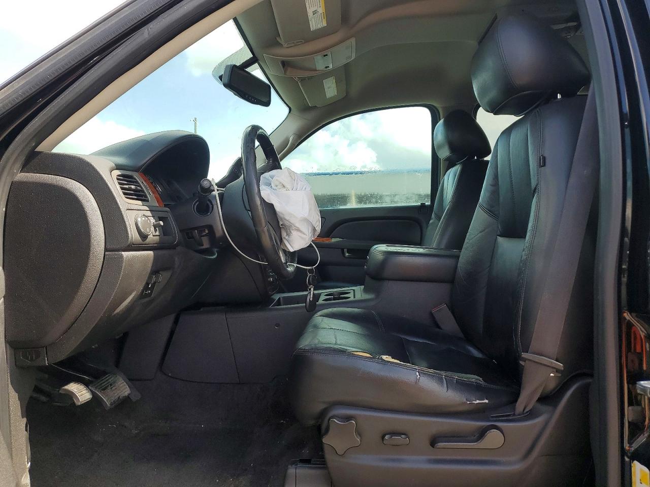 Chevrolet Suburban C1500 Lt