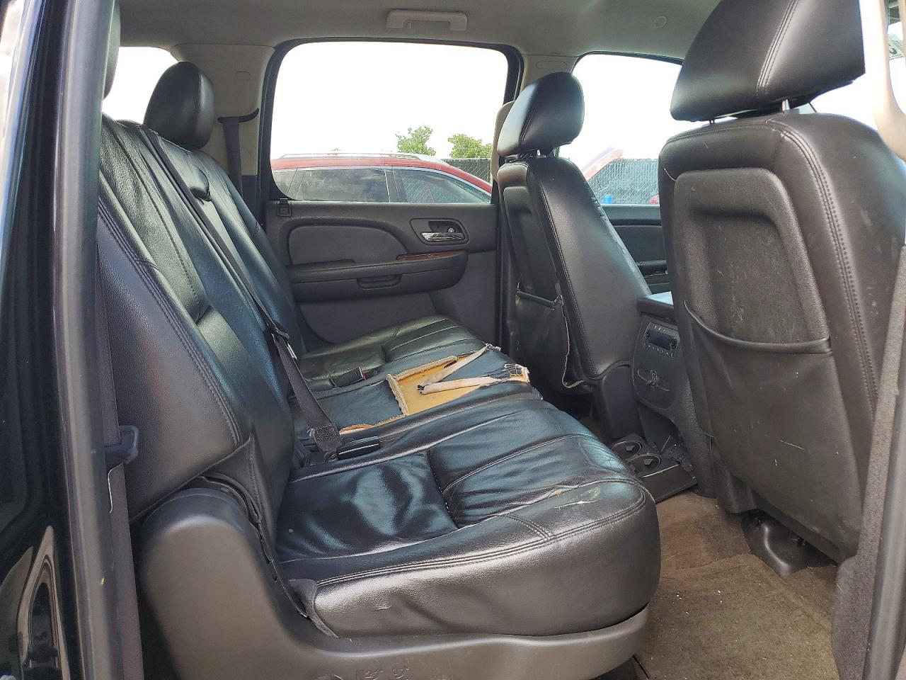 Chevrolet Suburban C1500 Lt