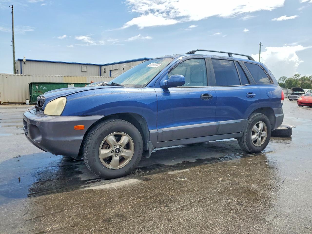 Salvage Hyundai SANTA FE Image
