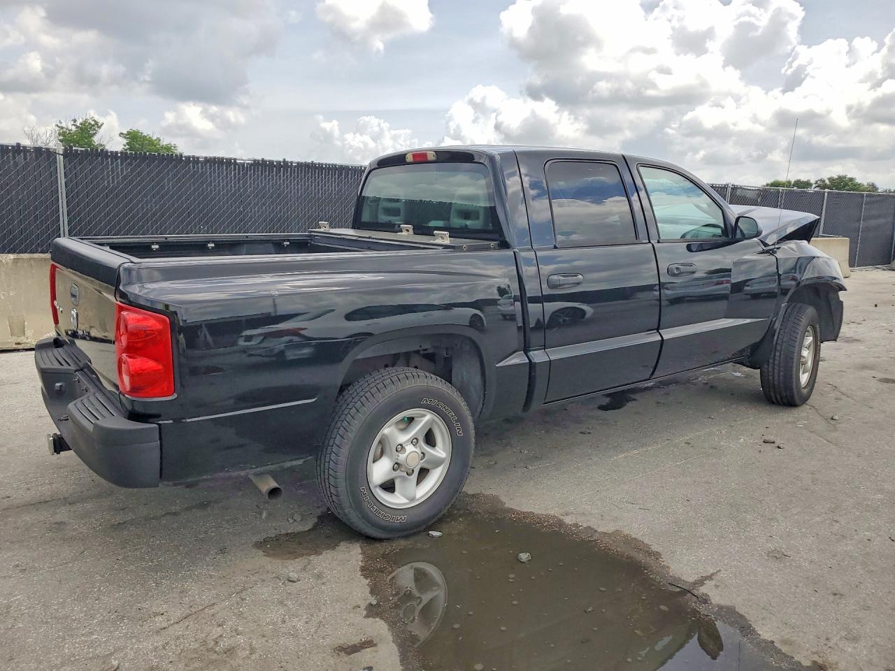 Dodge Dakota Quad