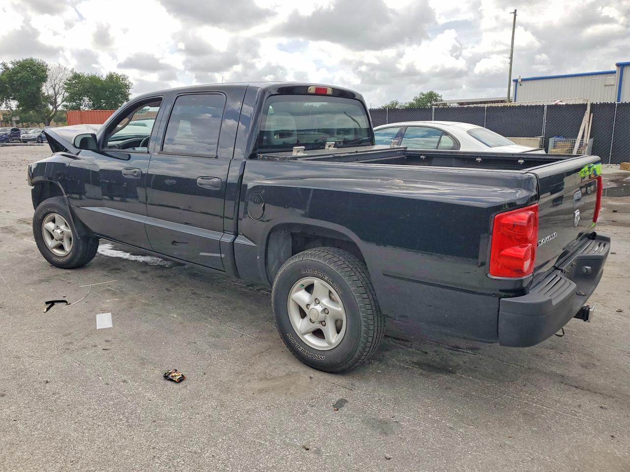 Dodge Dakota Quad