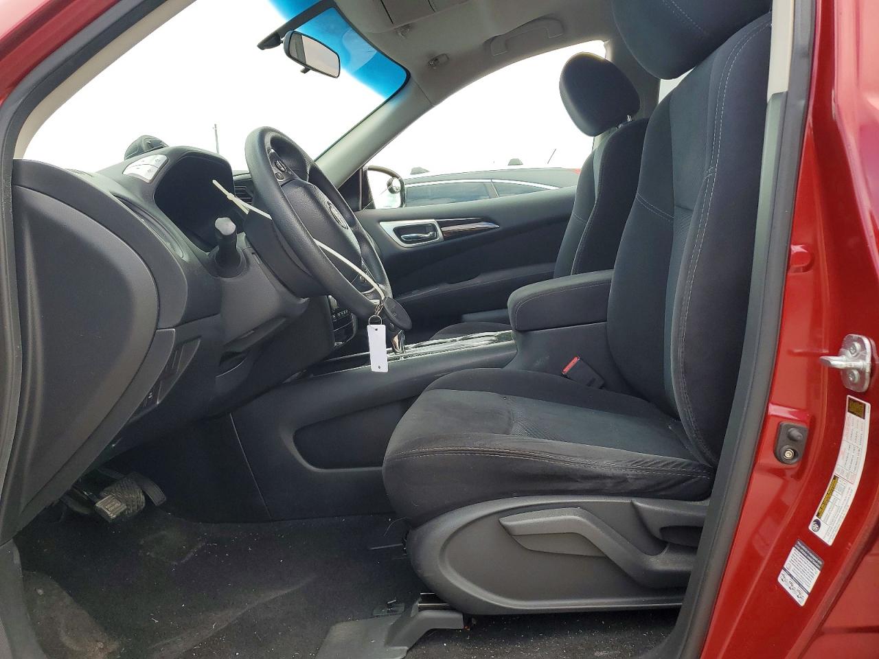 Nissan Pathfinder S