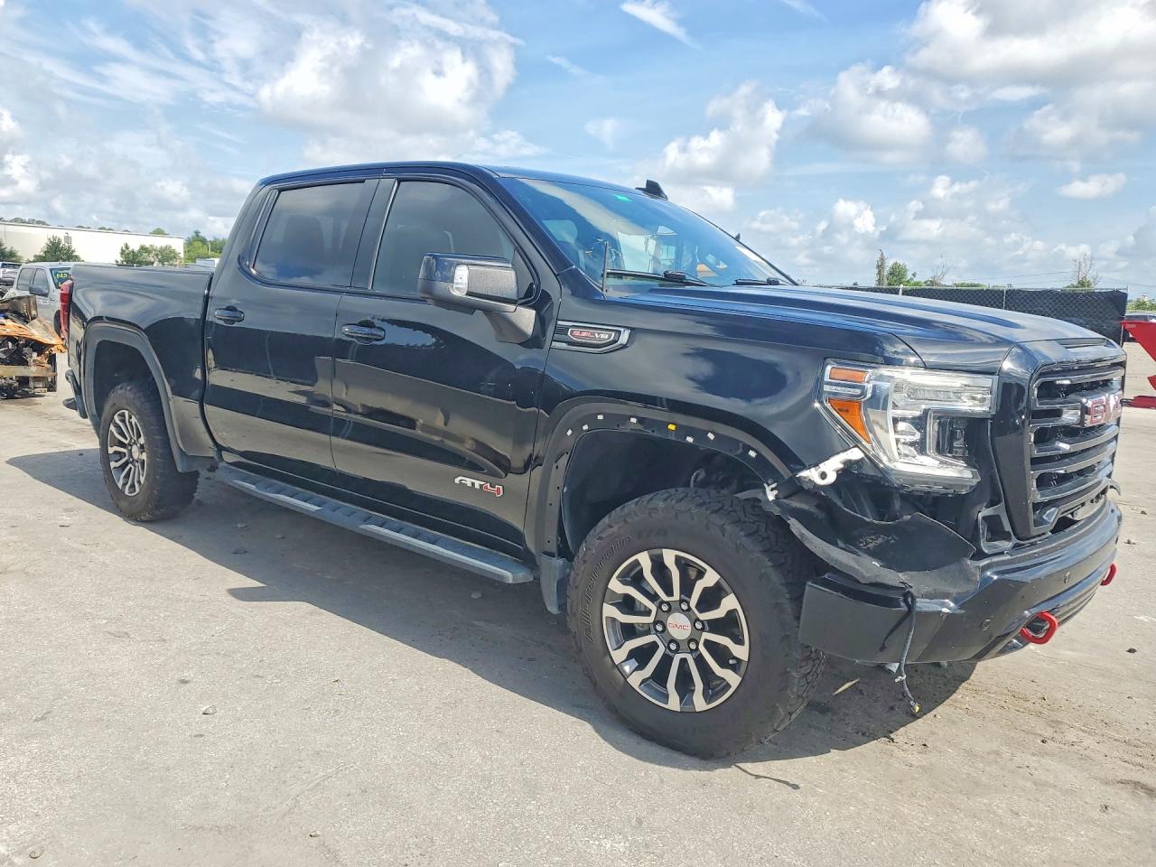 GMC Sierra K1500 At4