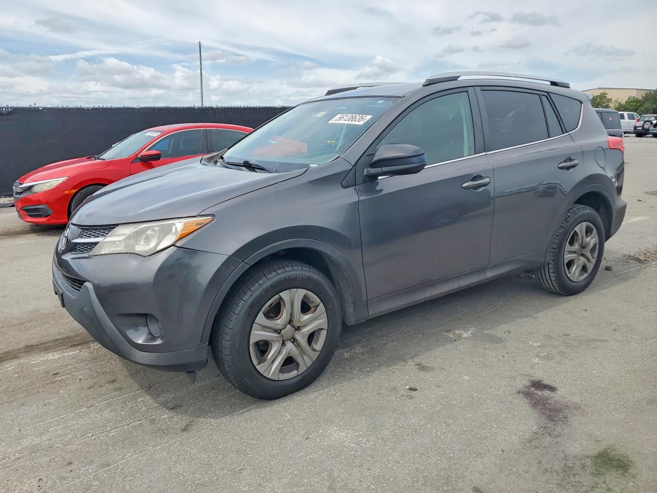 Salvage Toyota RAV4 Image