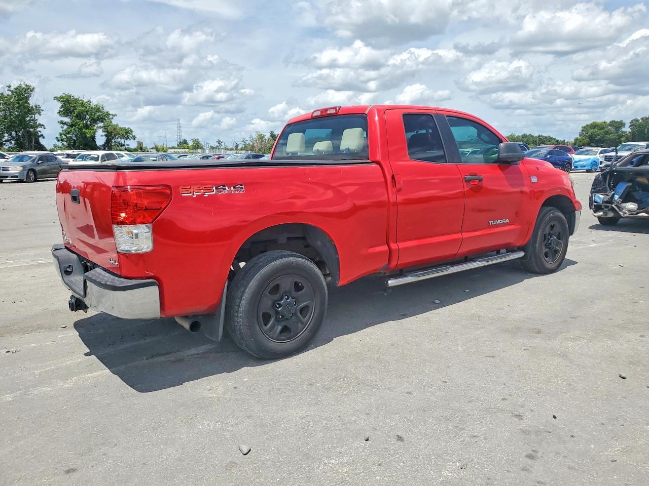 Toyota Tundra Double Cab Sr5