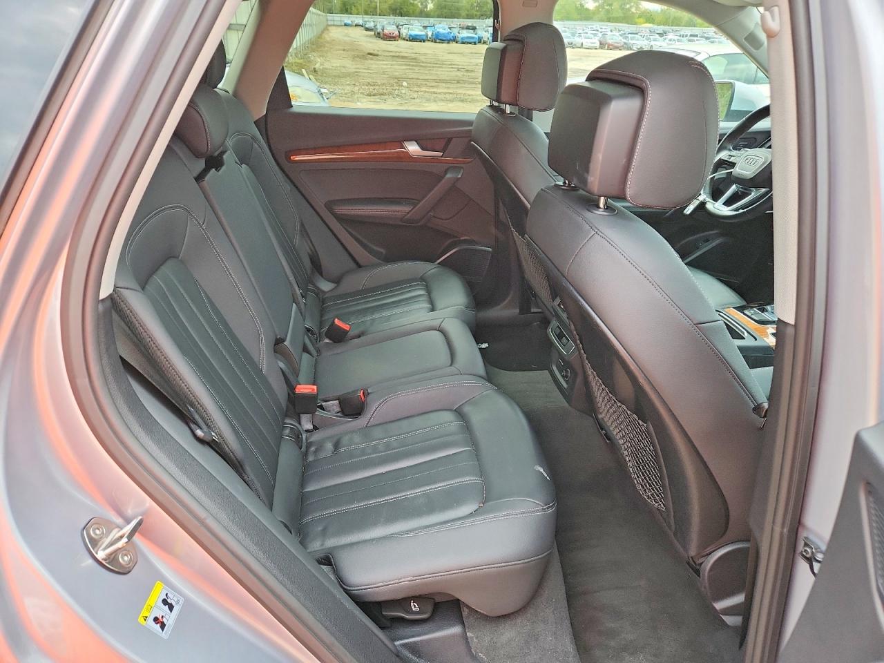 Audi Q5 Premium Plus 45