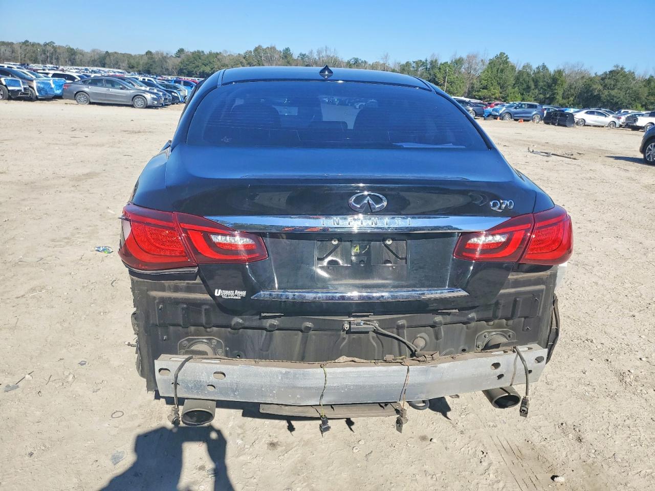 INFINITI Q70 3.7 Luxe