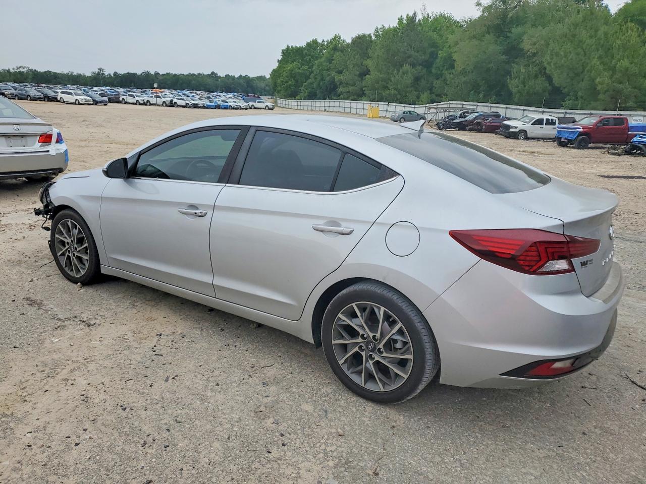 Hyundai ELANTRA Limited
