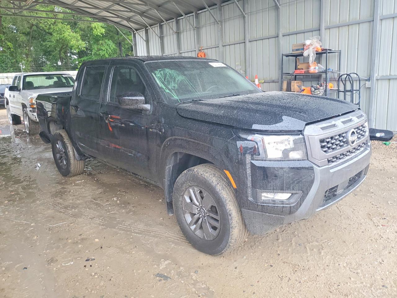 Nissan Frontier Sv