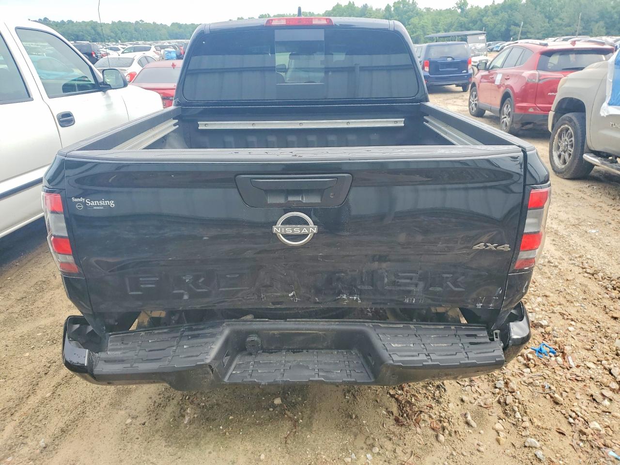 Nissan Frontier Sv