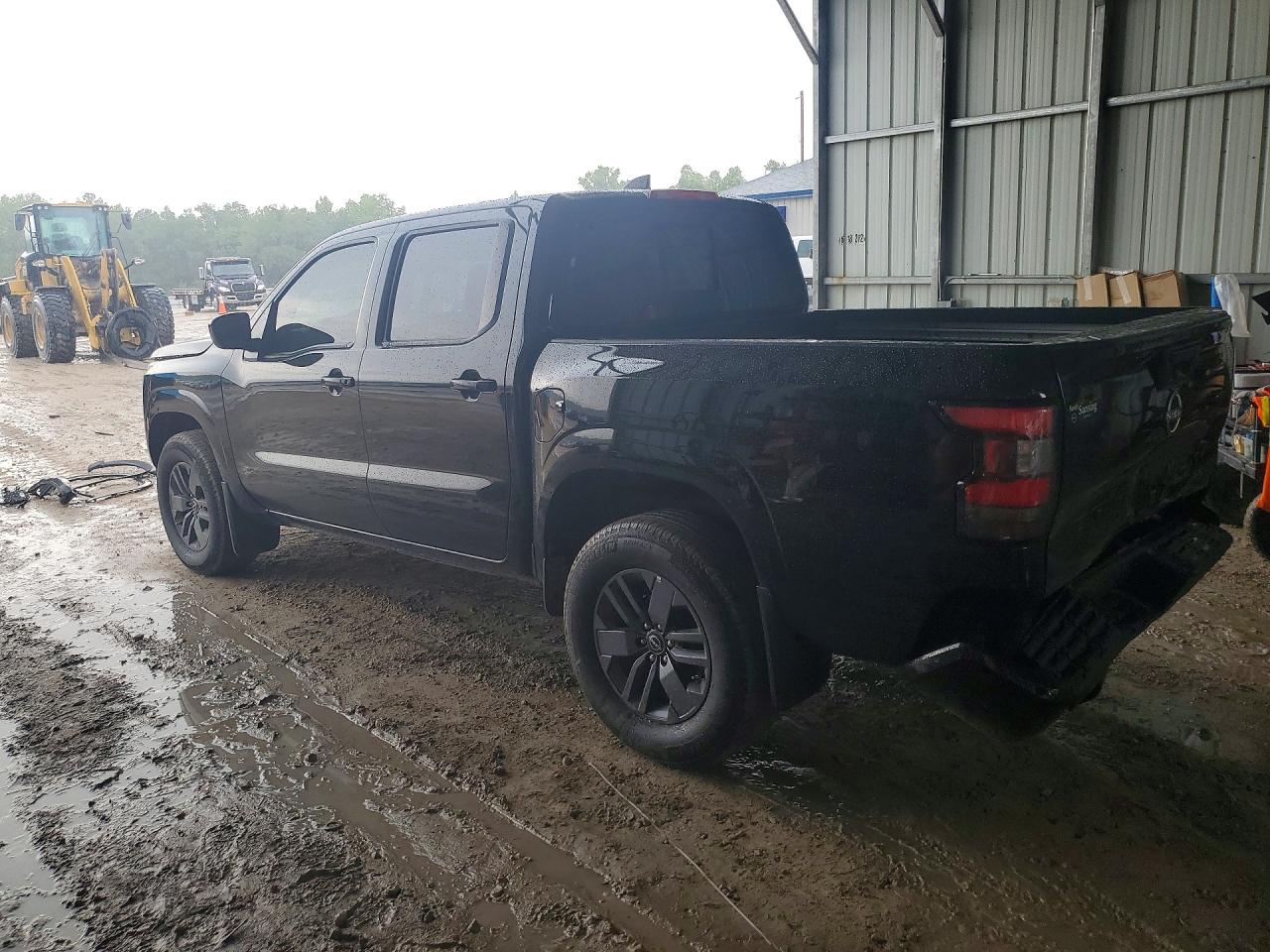 Nissan Frontier Sv