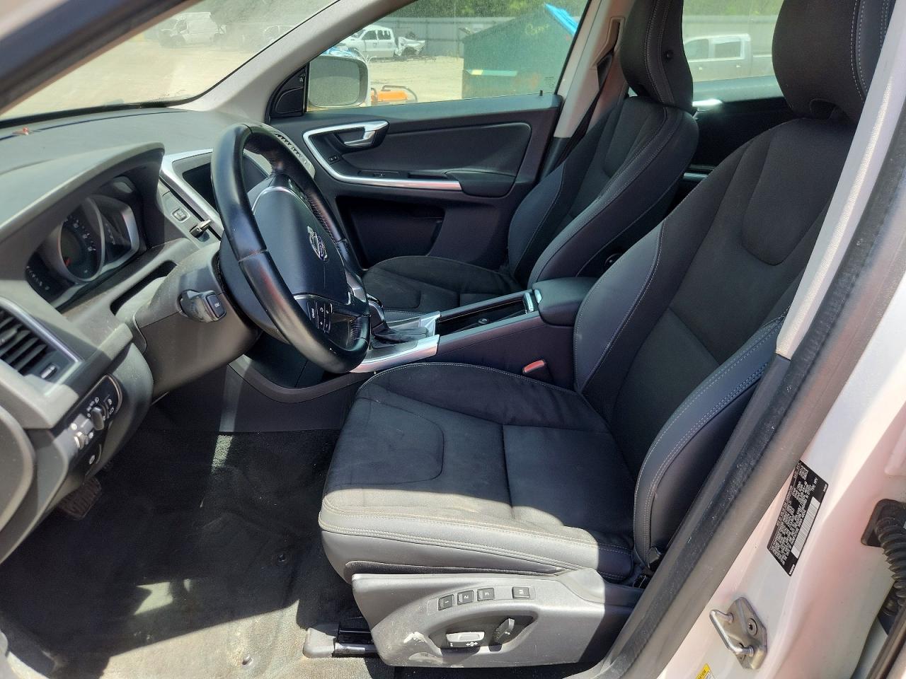 Volvo XC60 T5