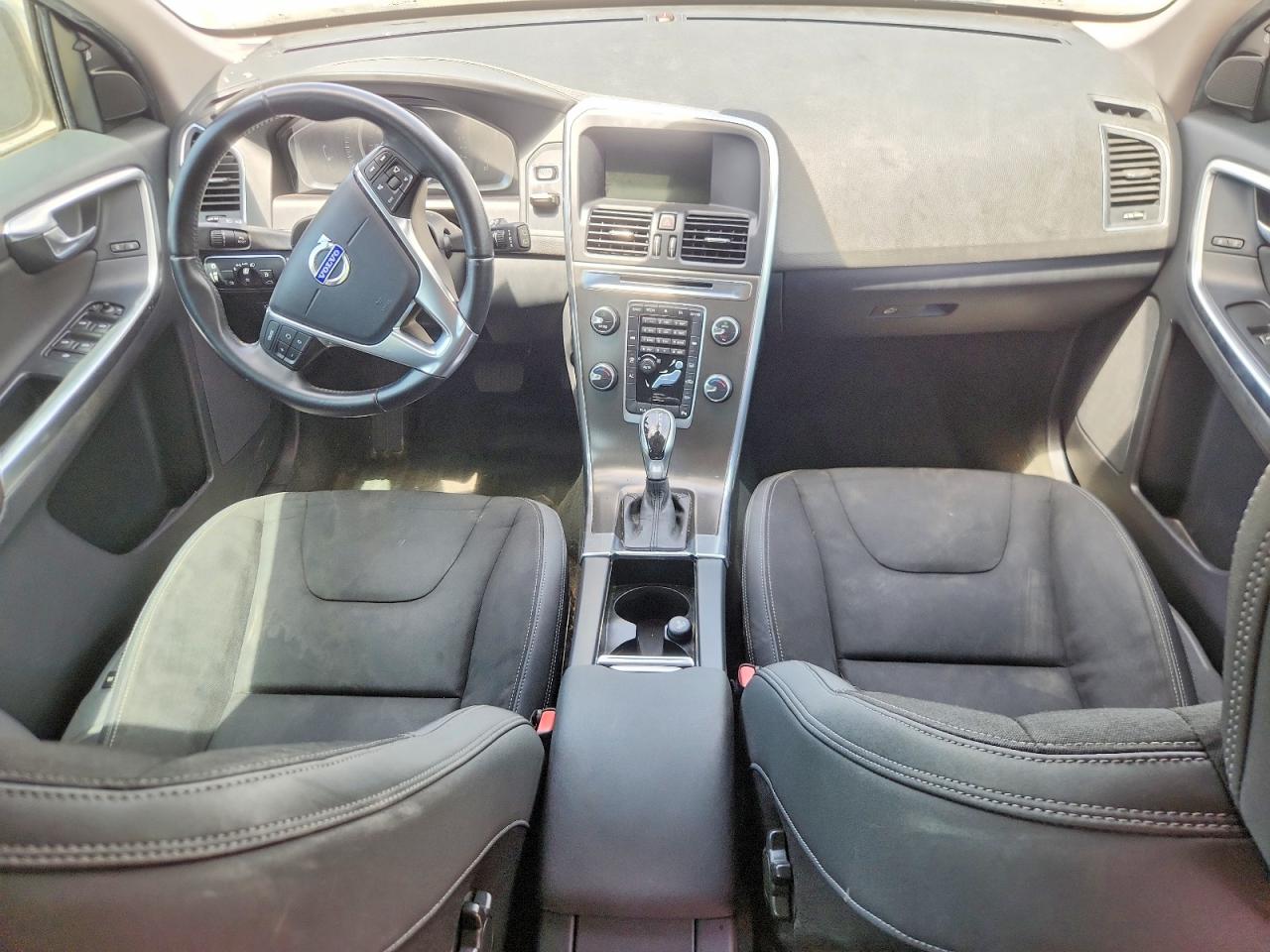 Volvo XC60 T5