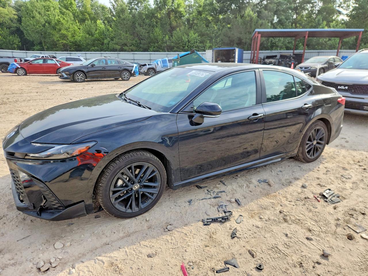 Salvage Toyota Camry Image