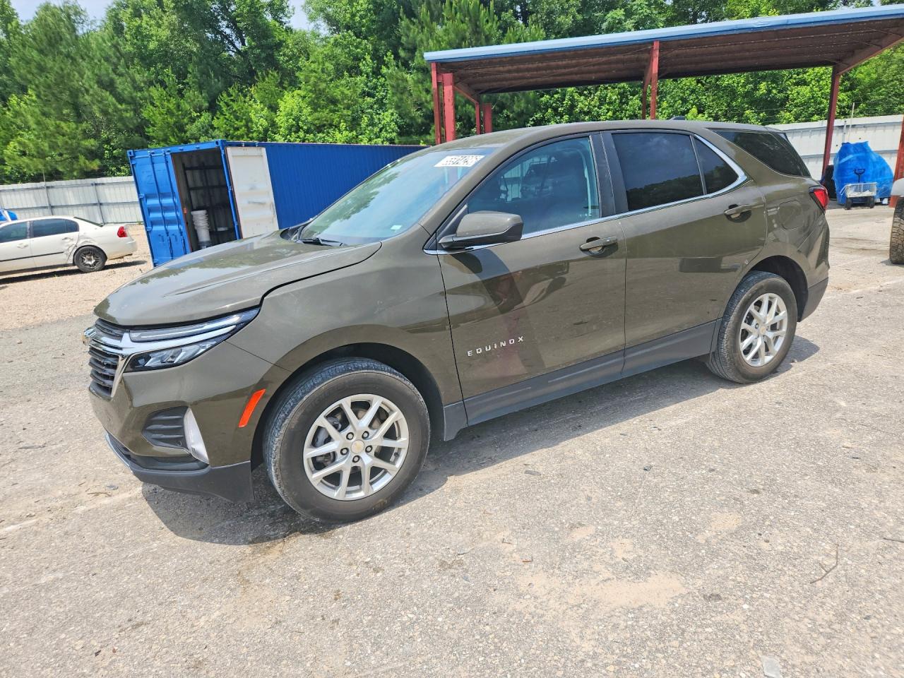 Salvage Chevrolet Equinox Image