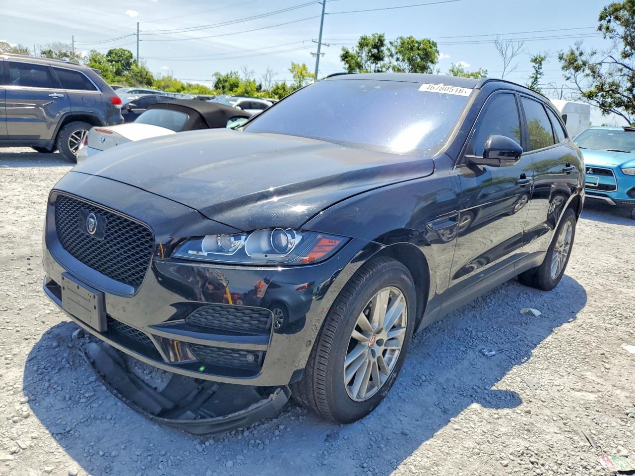 Salvage Jaguar F-PACE Image
