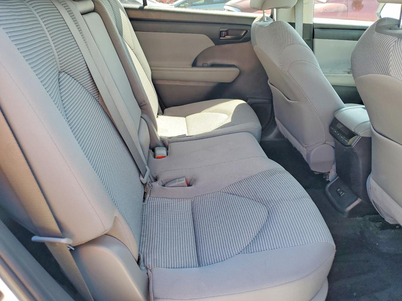 Toyota Highlander L