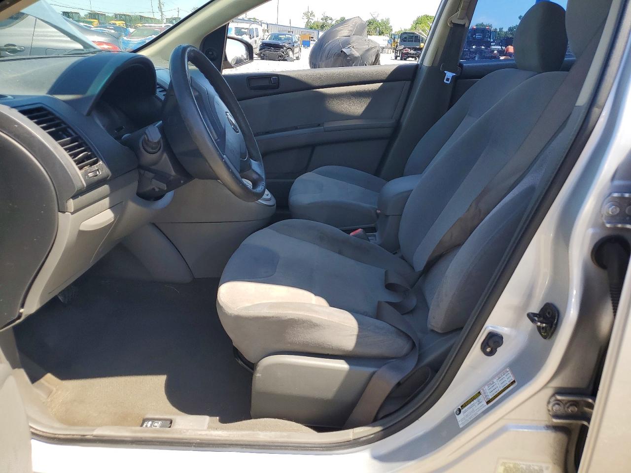 Nissan Sentra 2.0