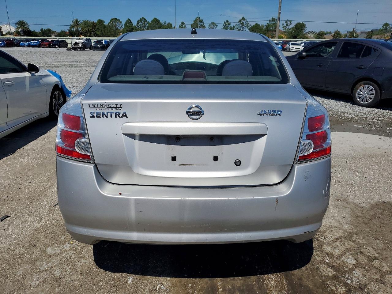 Nissan Sentra 2.0