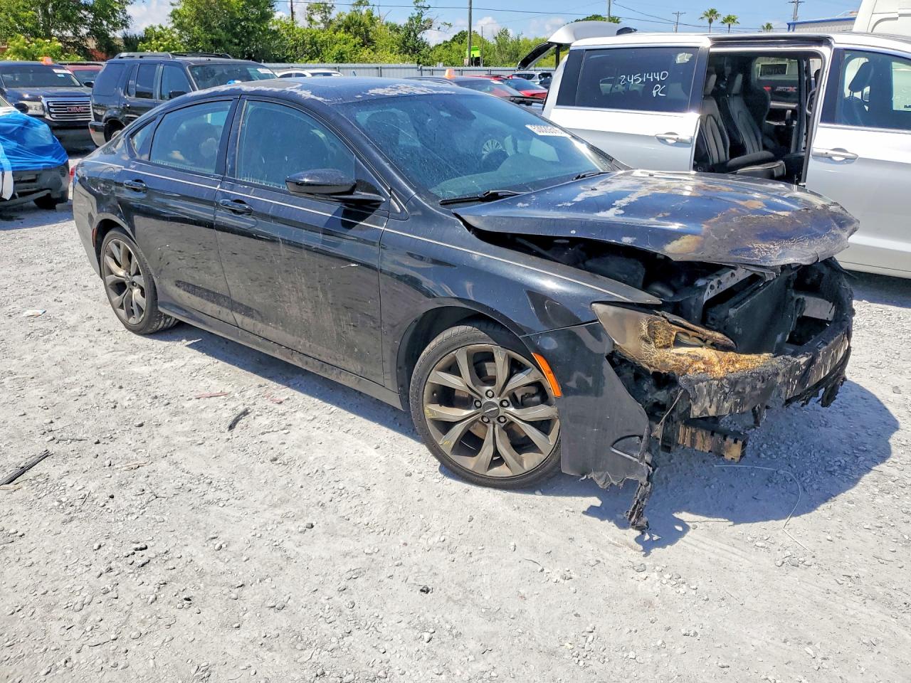 Chrysler 200 S