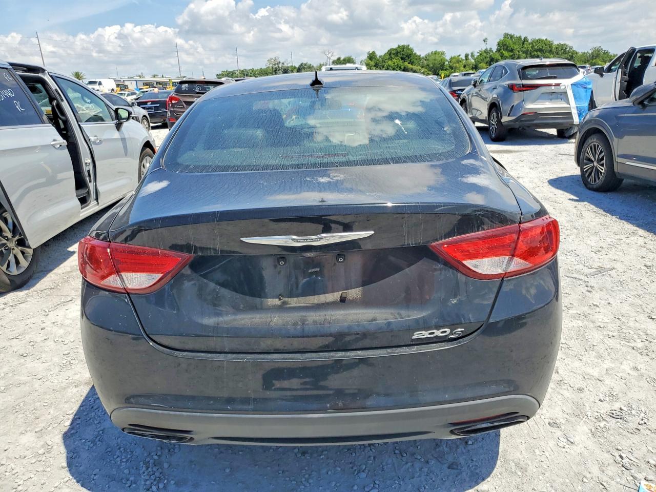 Chrysler 200 S