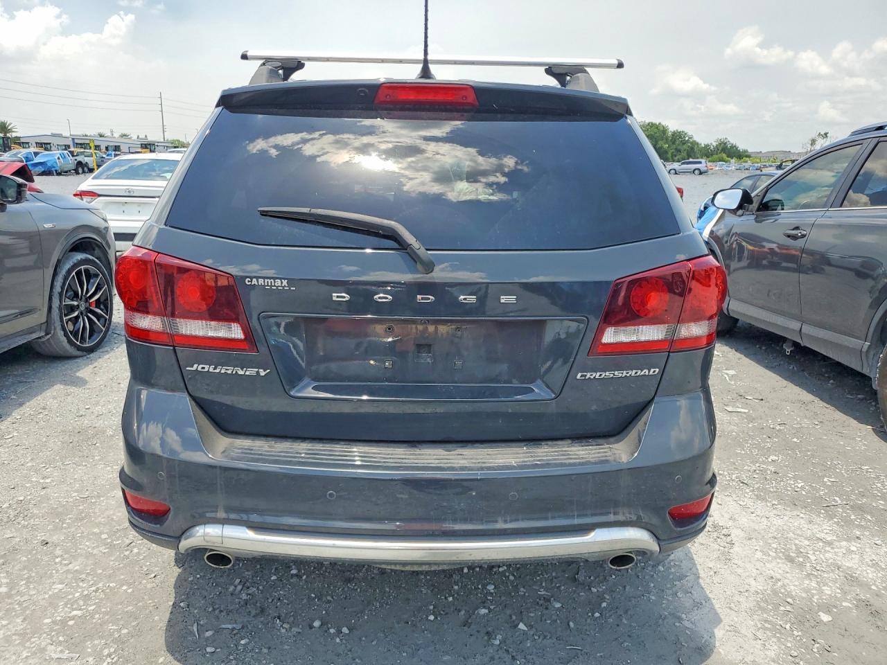 Dodge Journey Crossroad