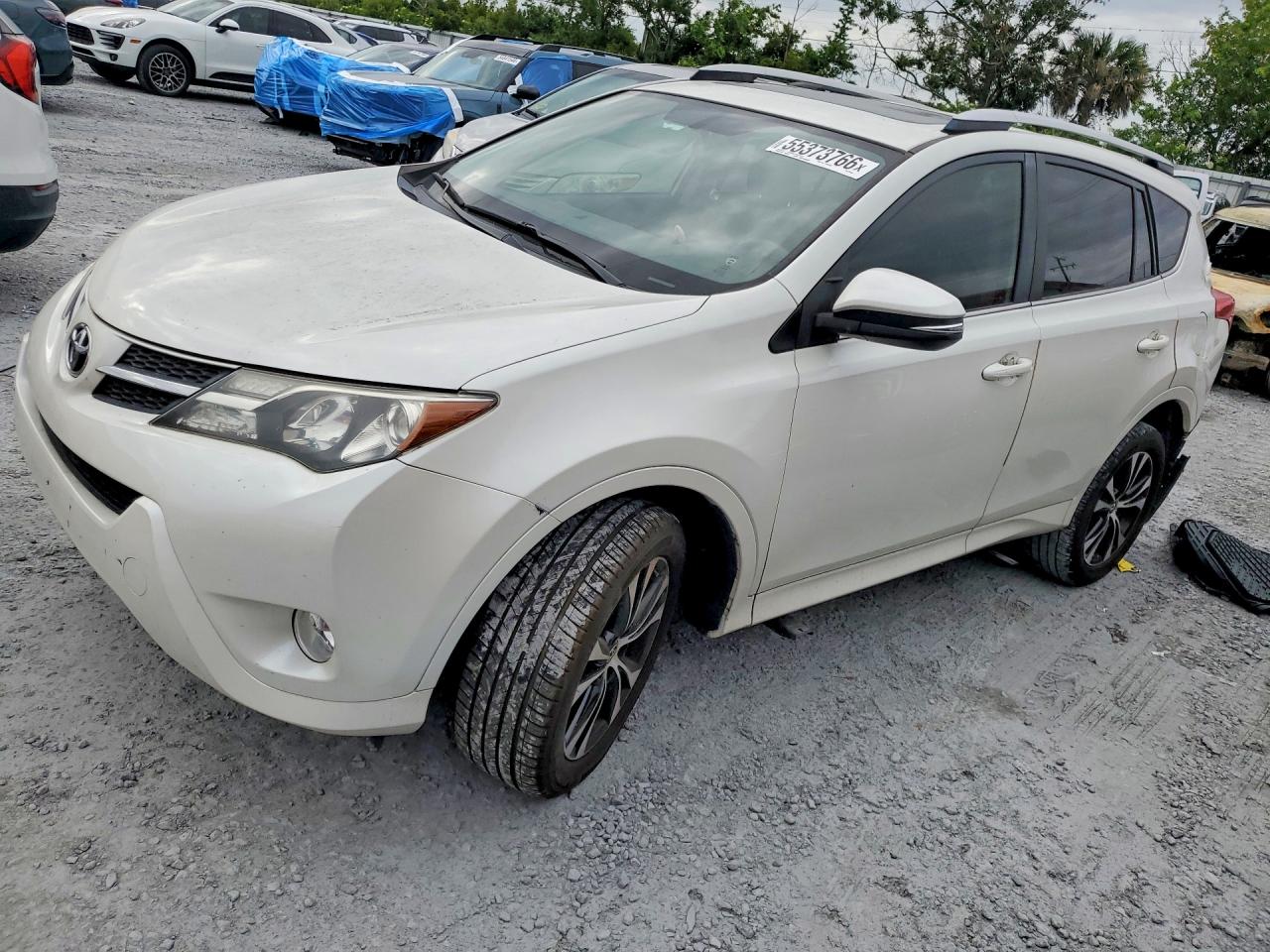 Salvage Toyota RAV4 Image