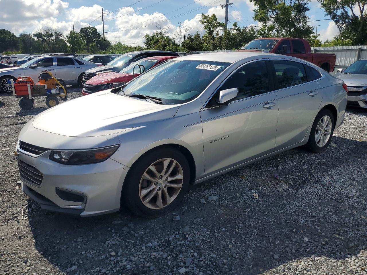 Salvage Chevrolet Malibu Image