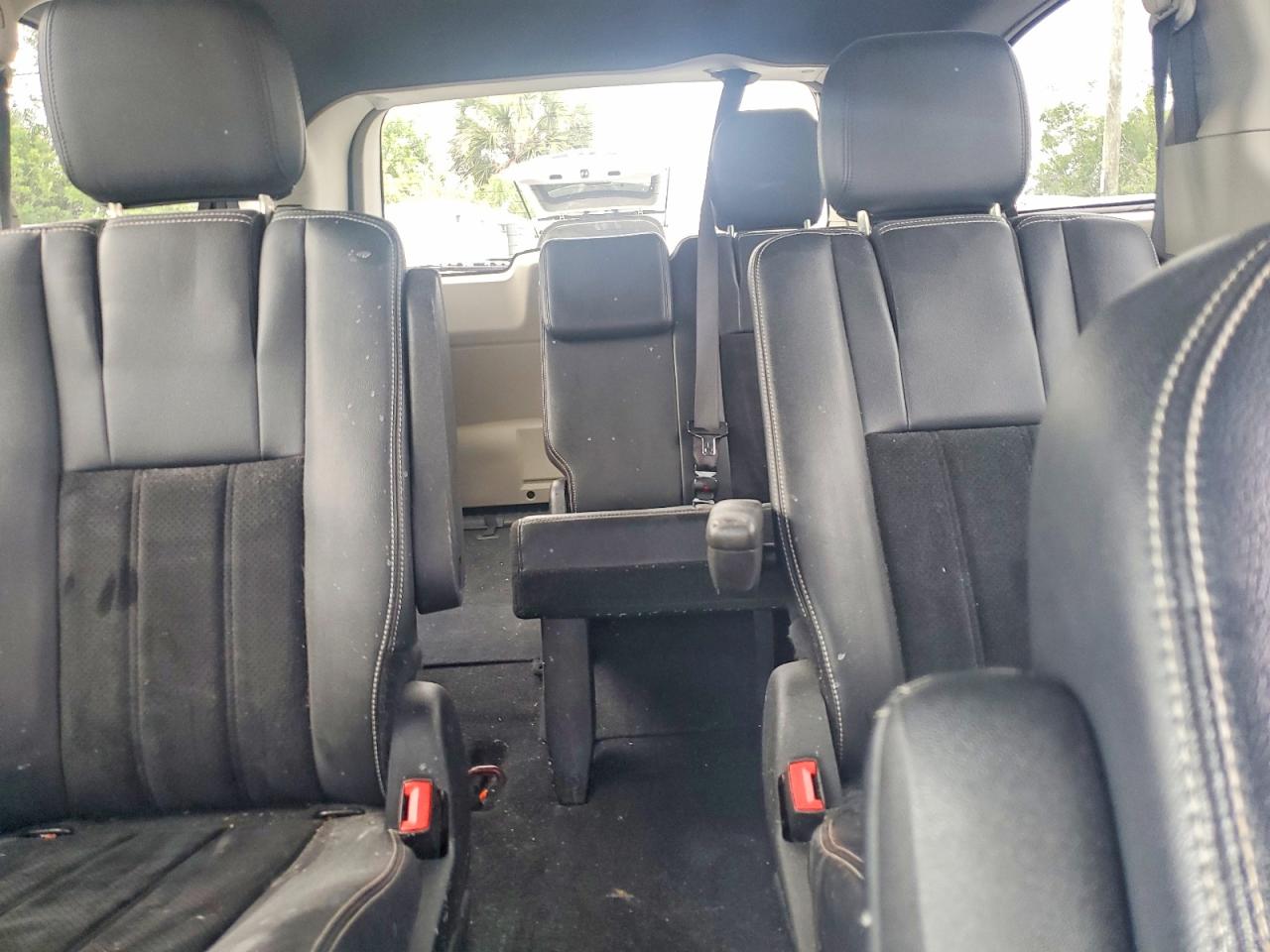 Dodge Caravan Sxt