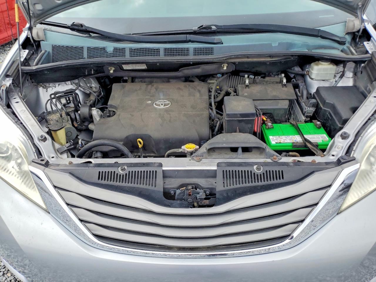 Toyota Sienna Xle 8-passenger
