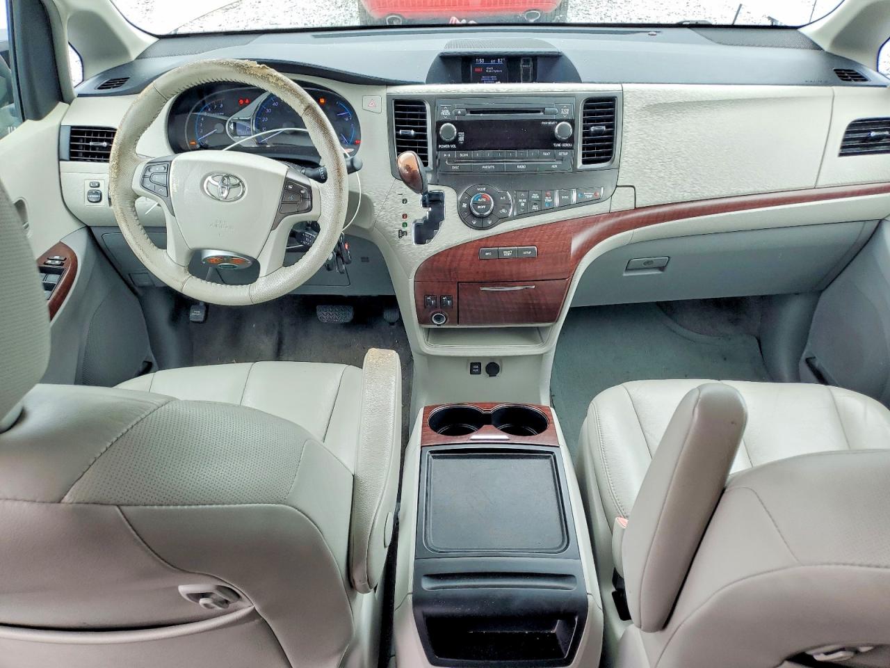 Toyota Sienna Xle 8-passenger