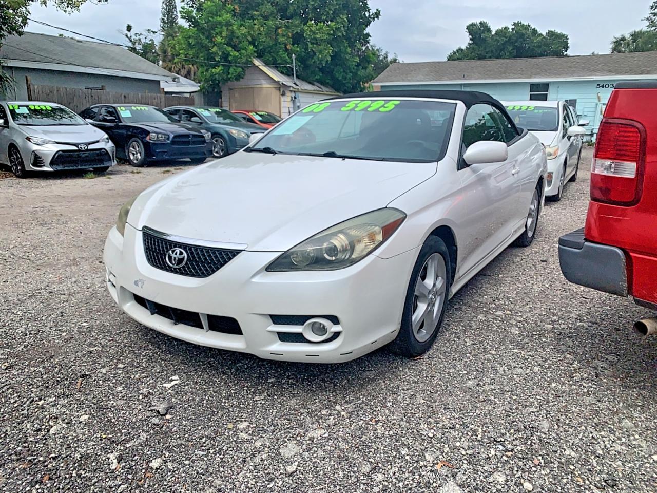 Toyota Camry Sport V6