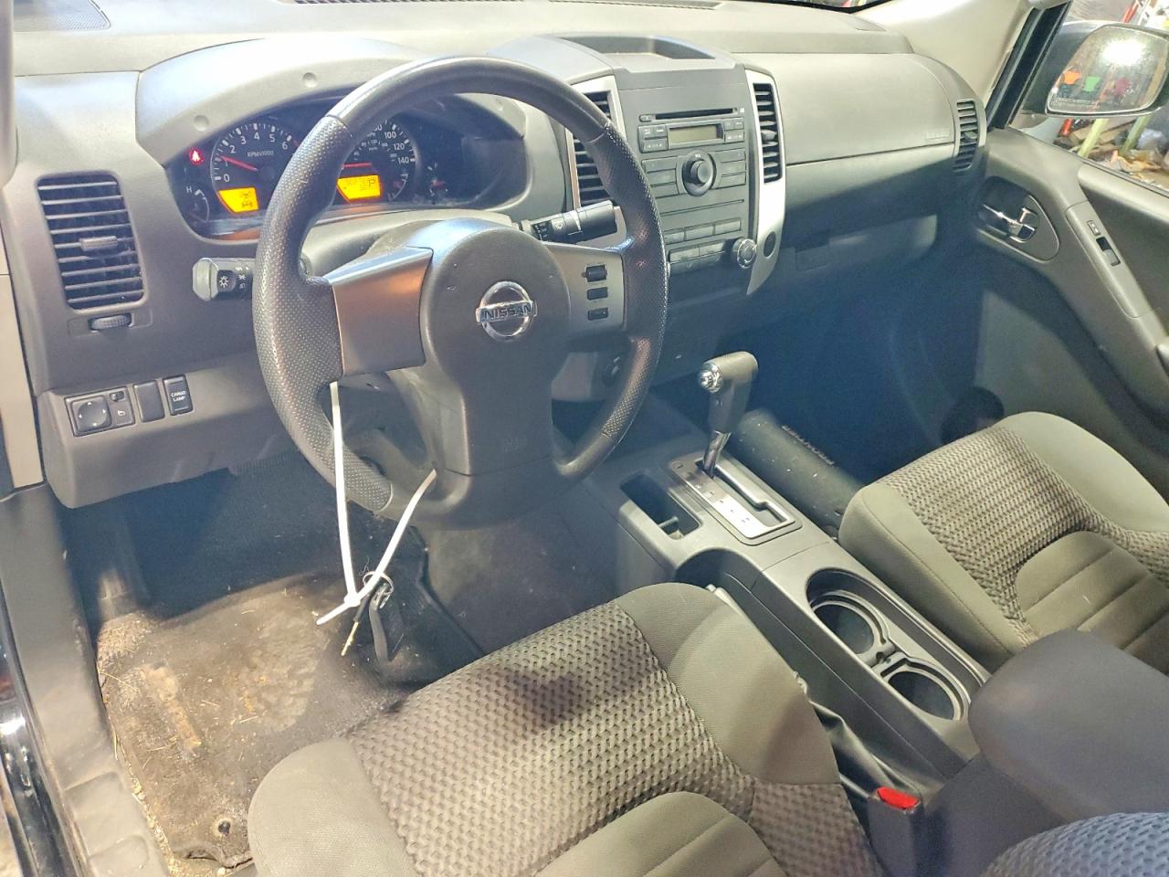 Nissan Frontier Sv V6
