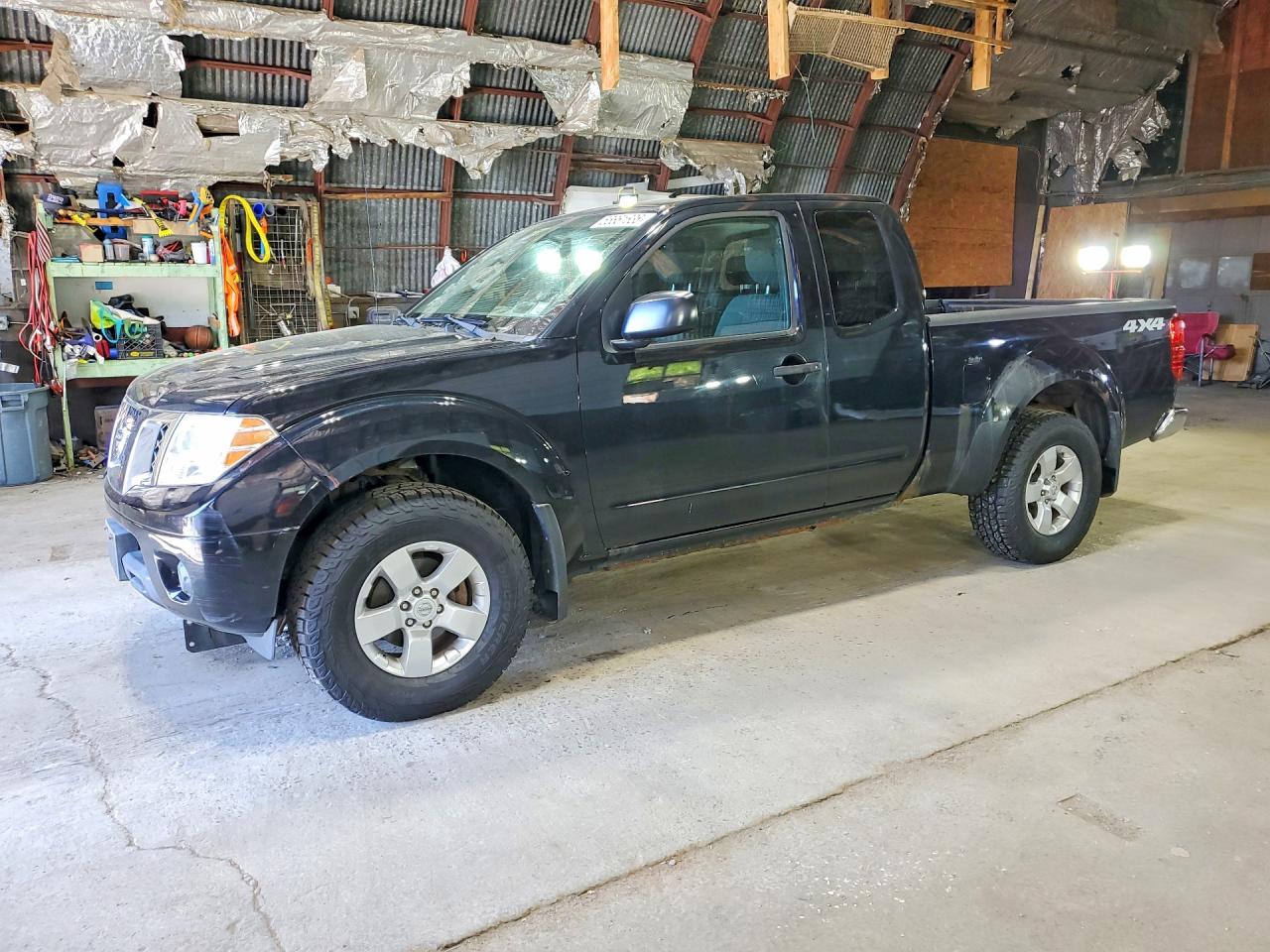 Salvage Nissan Frontier Image