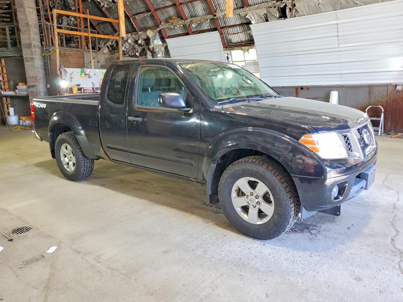 Nissan Frontier Sv V6