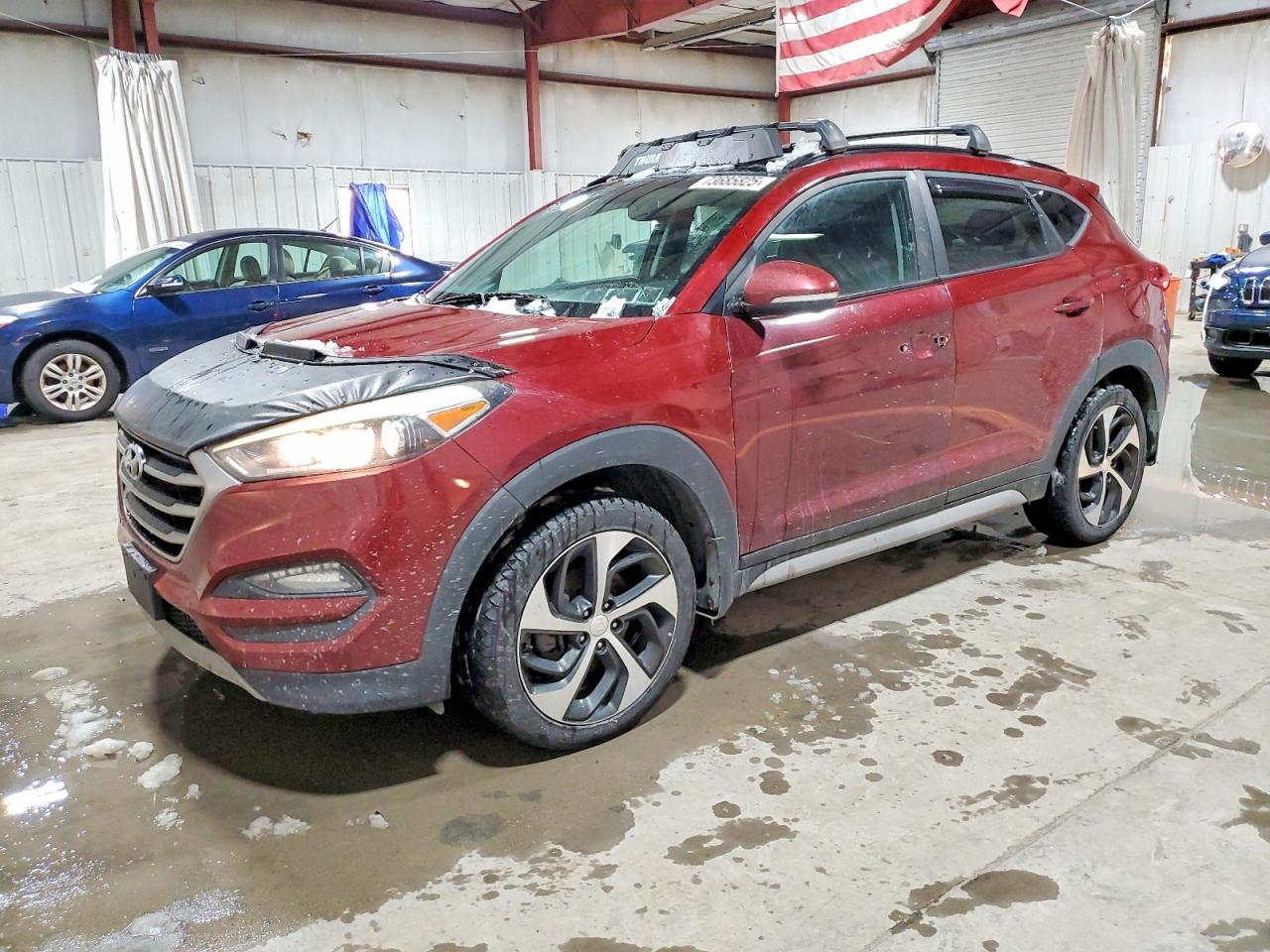 Salvage Hyundai TUCSON Image