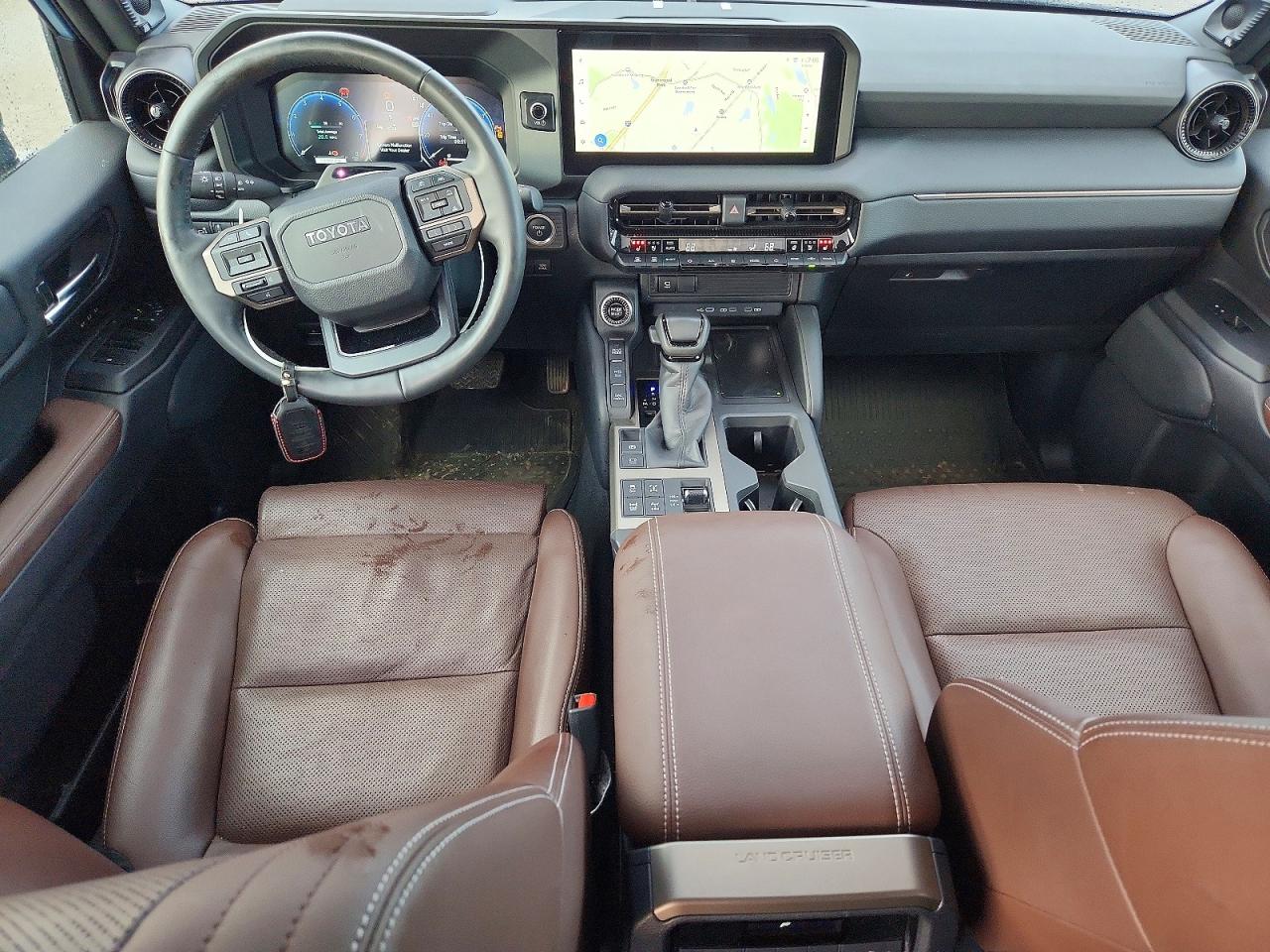 Toyota Land Cruis Base